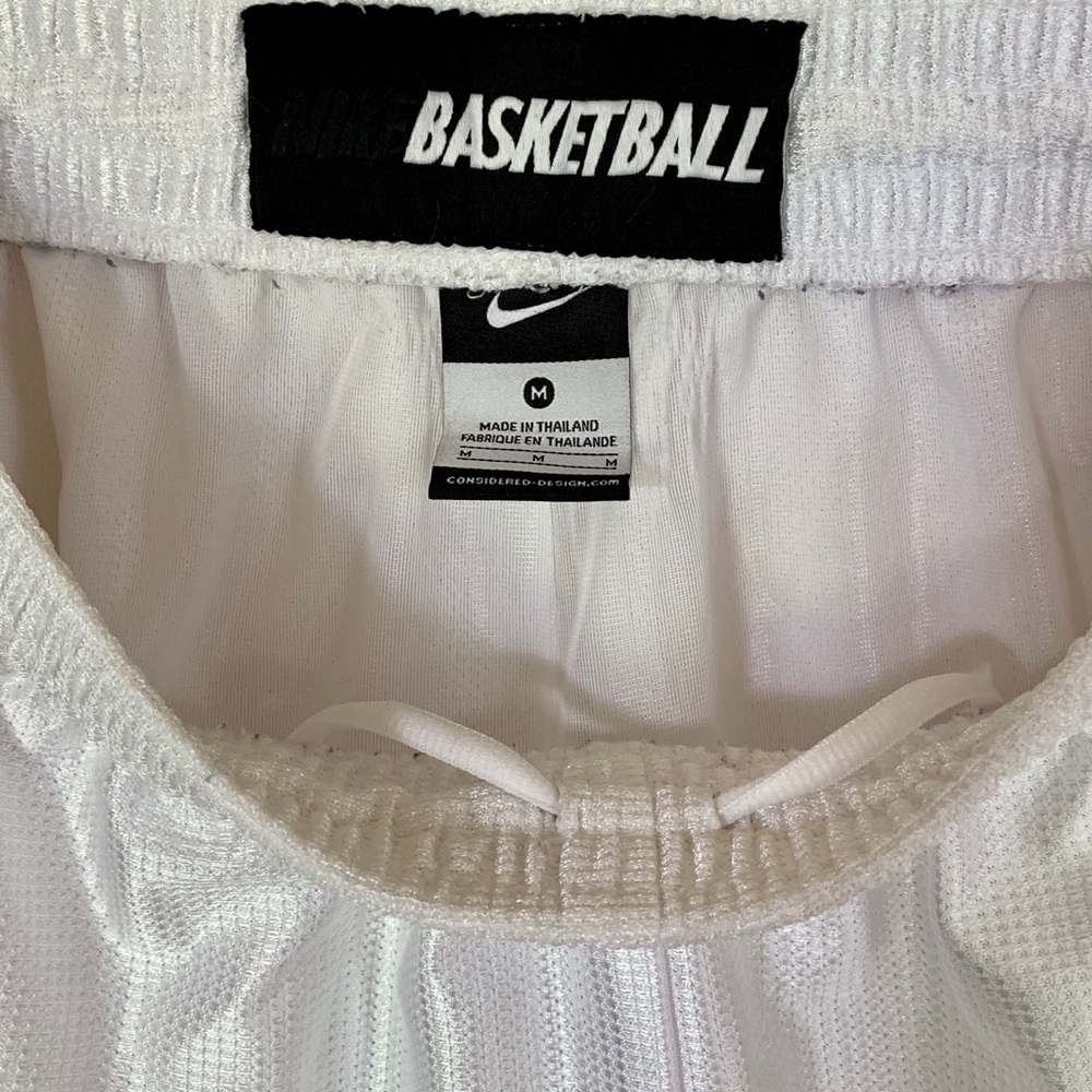 Sold Nike Basketball Men’s White Shorts M - Picture 4 of 4